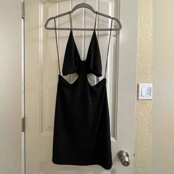 New ✨Alice + Olivia ✨Havana Cut-Out Minidress - Picture 6 of 13